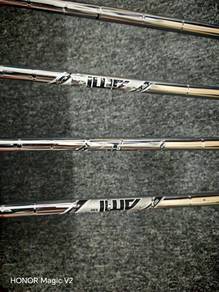 PXG 0311P iron set