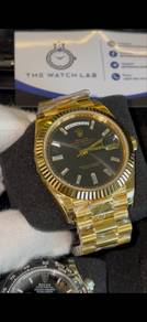 Onyx watch