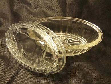 UNIQUE, ANTIQUE, BEAUTIFUL GLASS-SCULPTED butter