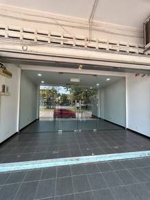 Shop lot For Rent in Cheng,MLK