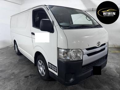 2015 Toyota Hiace