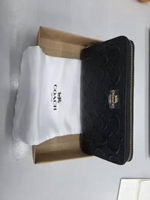 Authentic/Original Coach Wallet Women 