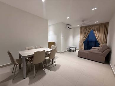 Condominium For Rent in Pandan Heights Condominium