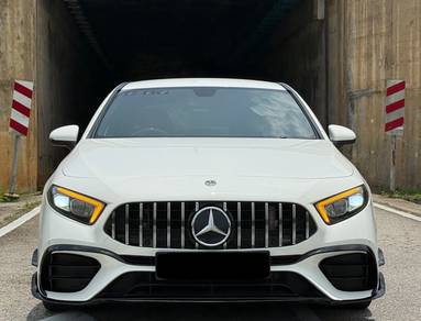 Mercedes Benz A250 250 AMG LINE in Bukit Jalil, KUL