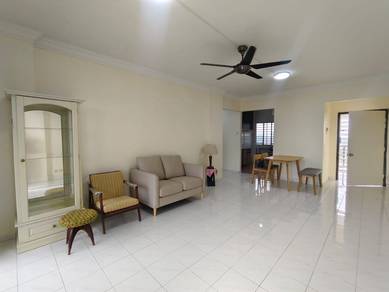 Apartment For Rent in Seri Mutiara Apartments (Seri Alam)