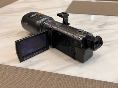 Panasonic HDC-SDT750 3D Full HD Video Camera