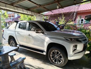 Mitsubishi Triton VGT PREMIUM in Salak Tinggi, SGR