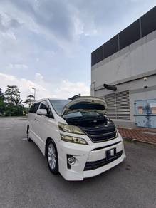 Toyota Vellfire Z in Klang, SGR