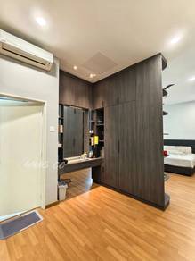 Semi-Detached House For Sale in Klang,SGR