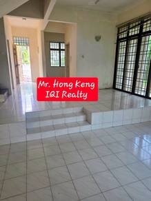 Semi-Detached House For Sale in Batu Ferringhi,PNG