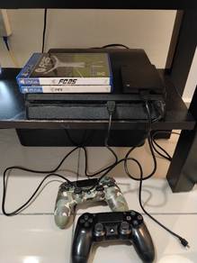 PS4 Slim 500GB Combo (2 Controller + EA FC 25 & FI