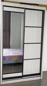 Wardrobe 4 ft. with sliding door & 1 mirror