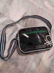 Sling bag Benetton