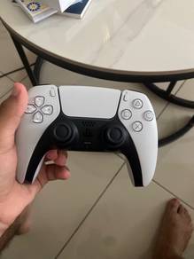 PlayStation 5 controller