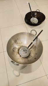 Large Iron Wok (Kuali) with Ladle & Strainer- Good