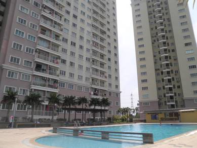 Condominium For Sale in Juta Mines