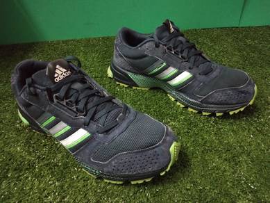ITEM BUNDLE_Kasut Sukan Outdoor size 7uk