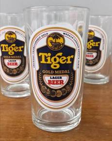 Cawan Tiger gold medal glass cup