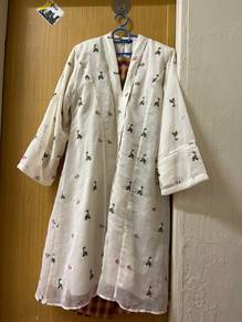 kebaya moden# corak bunga kecil2 vantage#