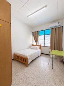 Room in Gelugor, PNG