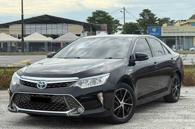 Toyota Camry HYBRID PREMIUM in Klang, SGR