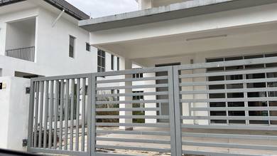 Semi-Detached House For Rent in Shah Alam,SGR