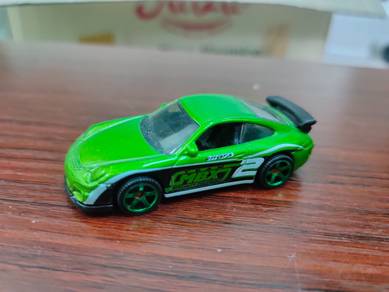 Matchbox Green Porsche 911 GT3