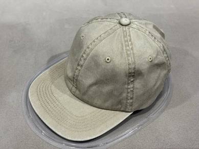 MU5251 Topi Cap Uniqlo Khaki