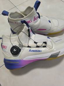 kasut badminton kawasaki
