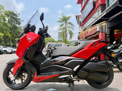 Yamaha XMAX