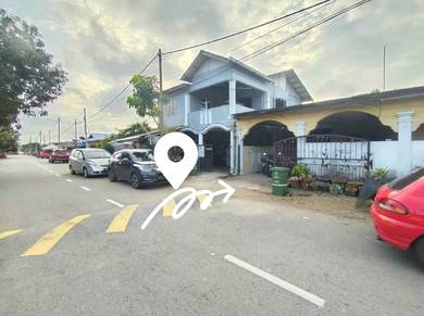 Semi-Detached House For Sale in Pekan,PHG