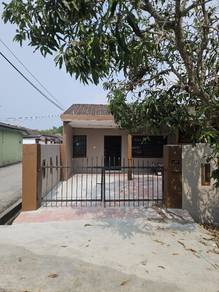 Terraced House For Rent in Pantai Remis,PRK