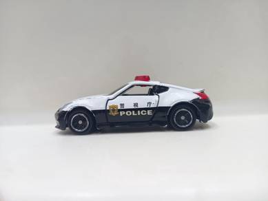 Tomica No. 61 Nissan Fairlady Z NISMO Police Car