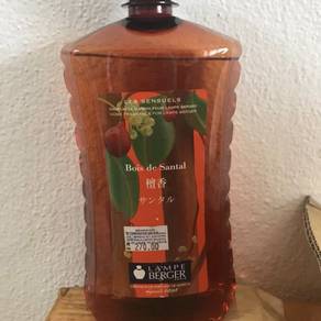 Bois de santal oil