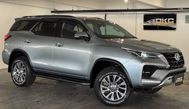 Toyota Fortuner SRZ in Seri Kembangan, SGR