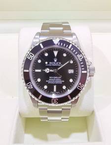 Pre-Owned Rolex 16600 Sea Dweller 40mm watch only