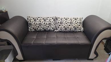 Cleopatra Sofa To Letgo