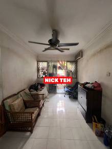 Apartment For Sale in Taman Seri Sari