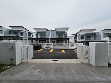 Semi-Detached House For Sale in Seremban 2,NSN