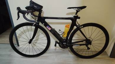 carbon fixed gear bike (Excellent Condition) 