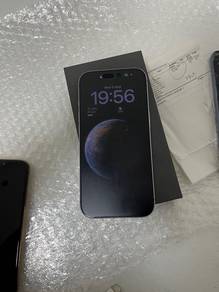 iphone 17 256gb lavender (under warranty)