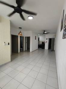 Condominium For Rent in Flora Residency