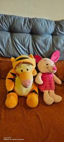 Winnie the pooh piglet tigger set of 2 soft plush