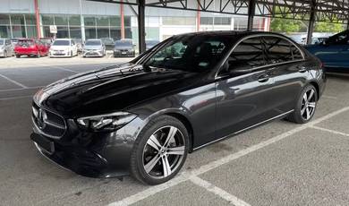 Mercedes Benz C200 200 AVANTGARDE in Puchong, SGR
