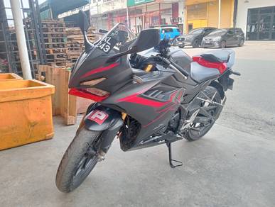 Honda CBR150R