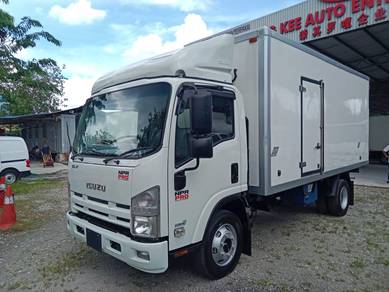 2018 Isuzu NPR81UKH FREEZER BOX 16' (1 LHS Door)