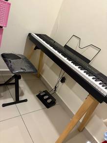 piano good condition ( almost new )