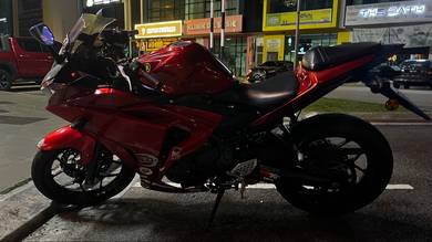 Yamaha R25