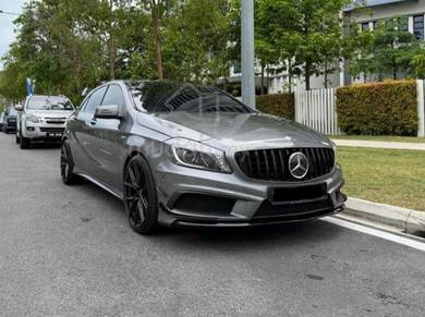 Mercedes Benz A250 250 SPORTS (CBU) in Gelugor, PNG
