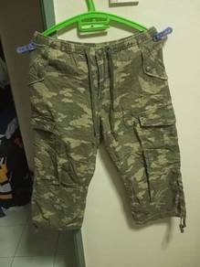 351.uniqlo army short pant